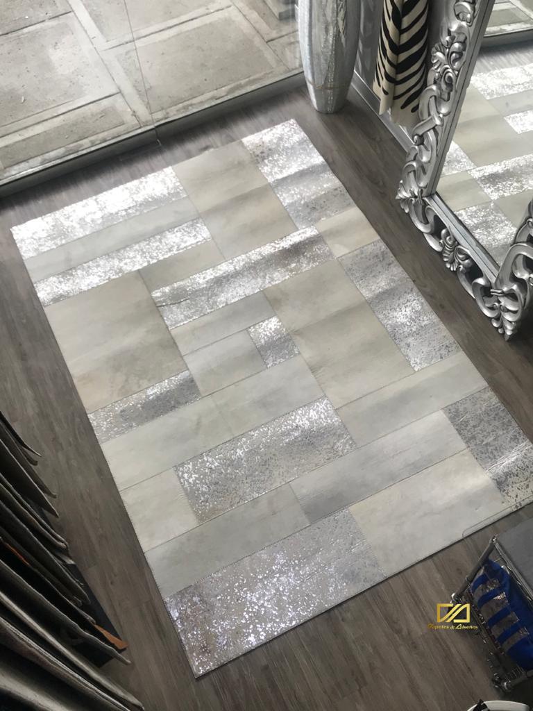 PATCHWORK WHITE SILVER (VERTICAL I)
