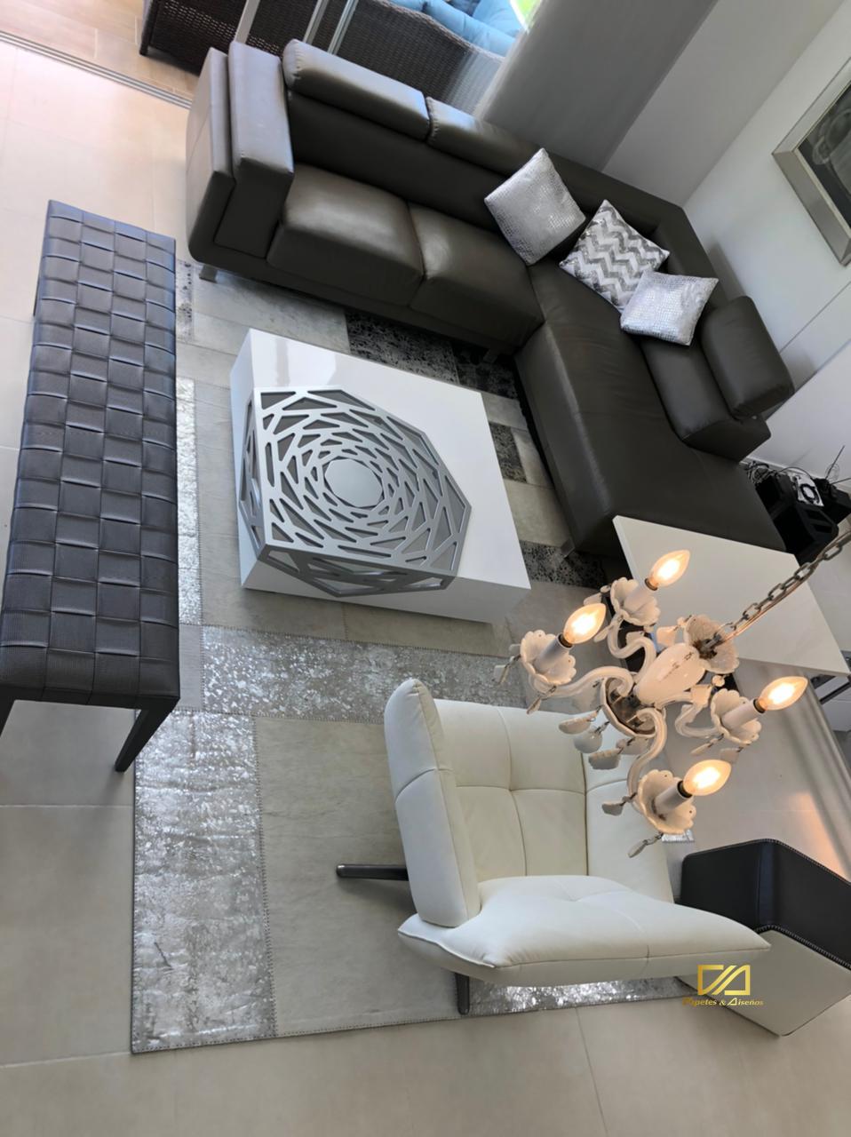 PATCHWORK WHITE SILVER (VERTICAL II)