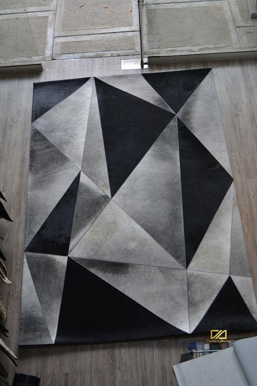 TRIPOLY BLACK (VERTICAL)